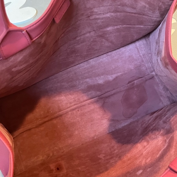 Dior Medium Embossed book tote - Picture 15 of 17